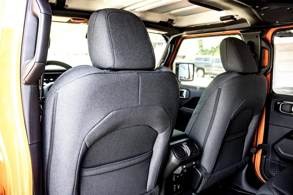 New 2025 Joose Exterior Paint Jeep Sahara image 21