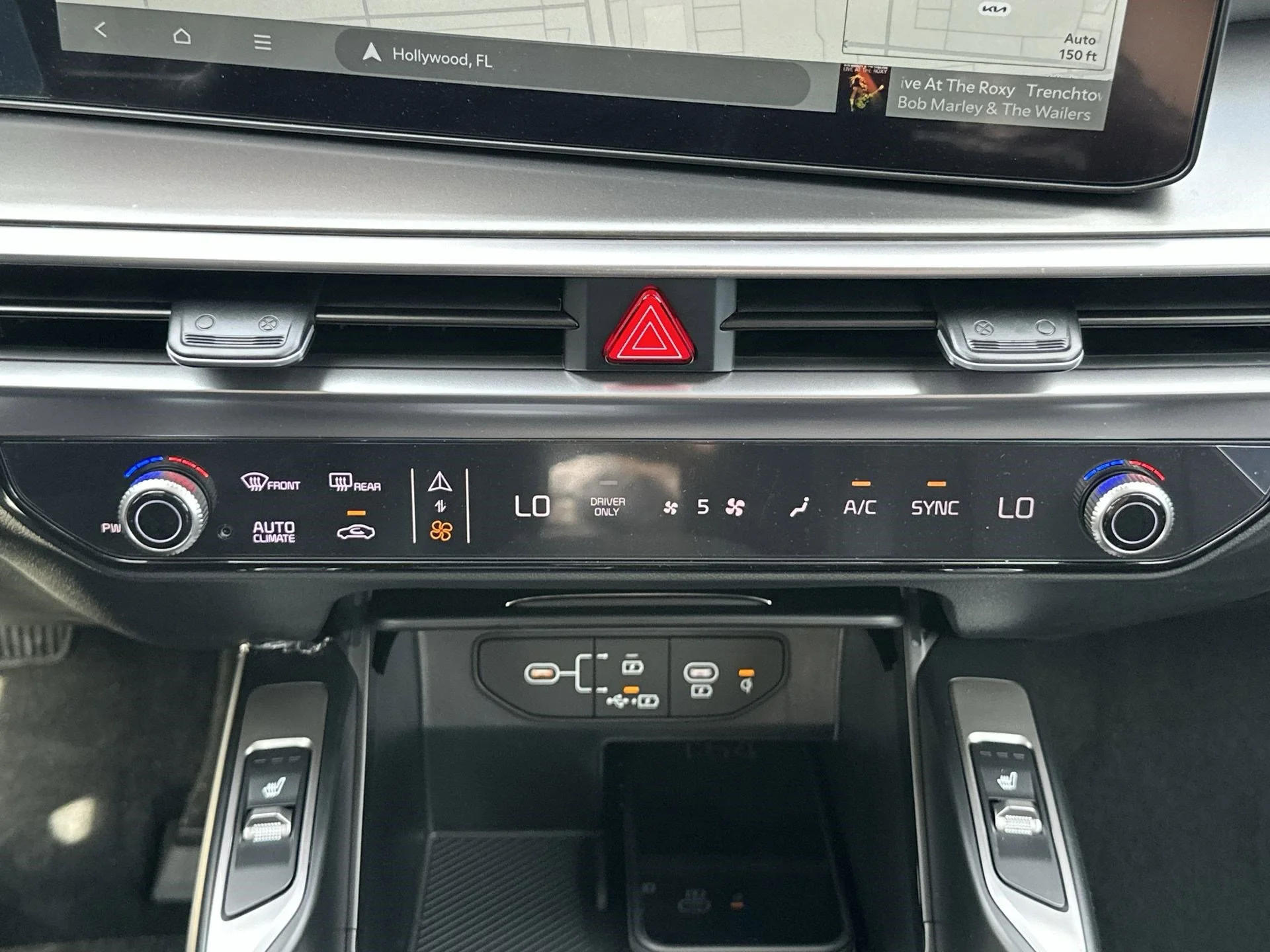 New 2026 Aurora Black Pearl Kia EX AWD image 19