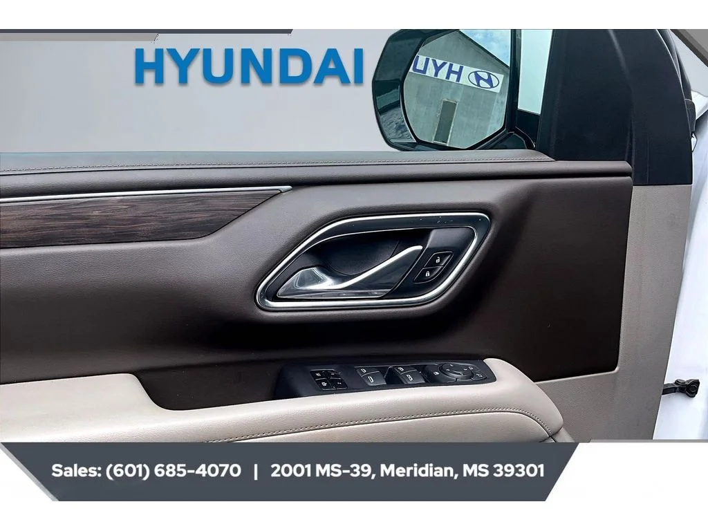 Used 2021 Summit White Chevrolet Z71 image 17
