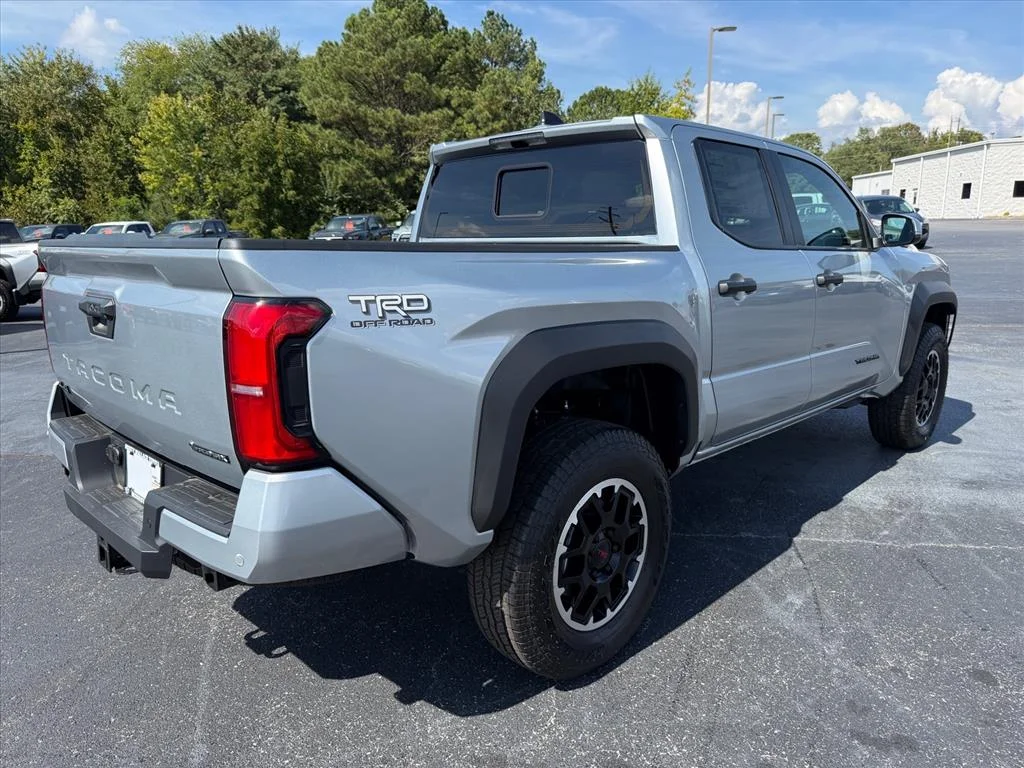 2026 Toyota Tacoma TRD Off Road - Photo 4