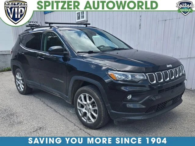Used 2022 Black Jeep Latitude Lux image 1