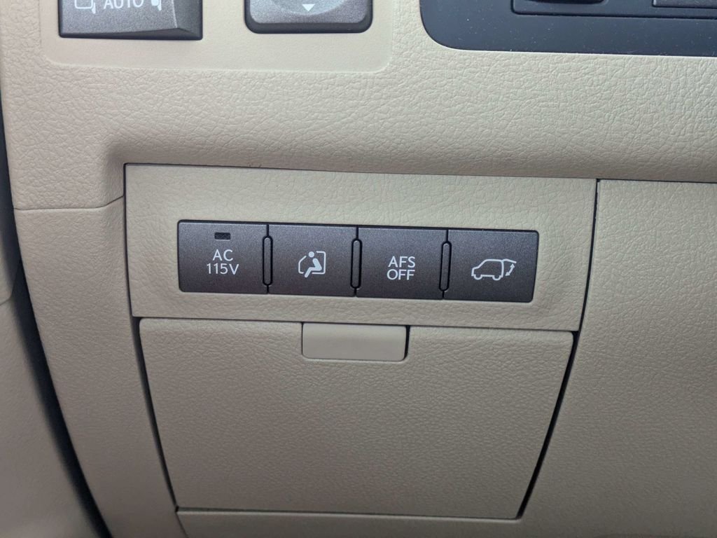 Used 2009 Black Lexus 570 image 25