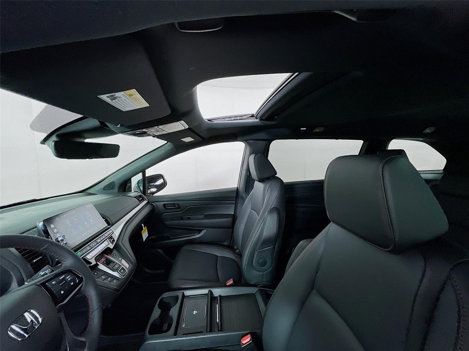 2026 Honda Odyssey Sport L - Photo 7