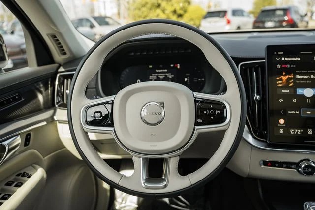 New 2026 Crystal White Volvo T8 Ultra image 30