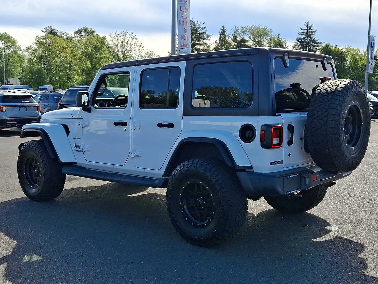 Used 2020 Bright White Clearcoat Jeep Sahara image 4