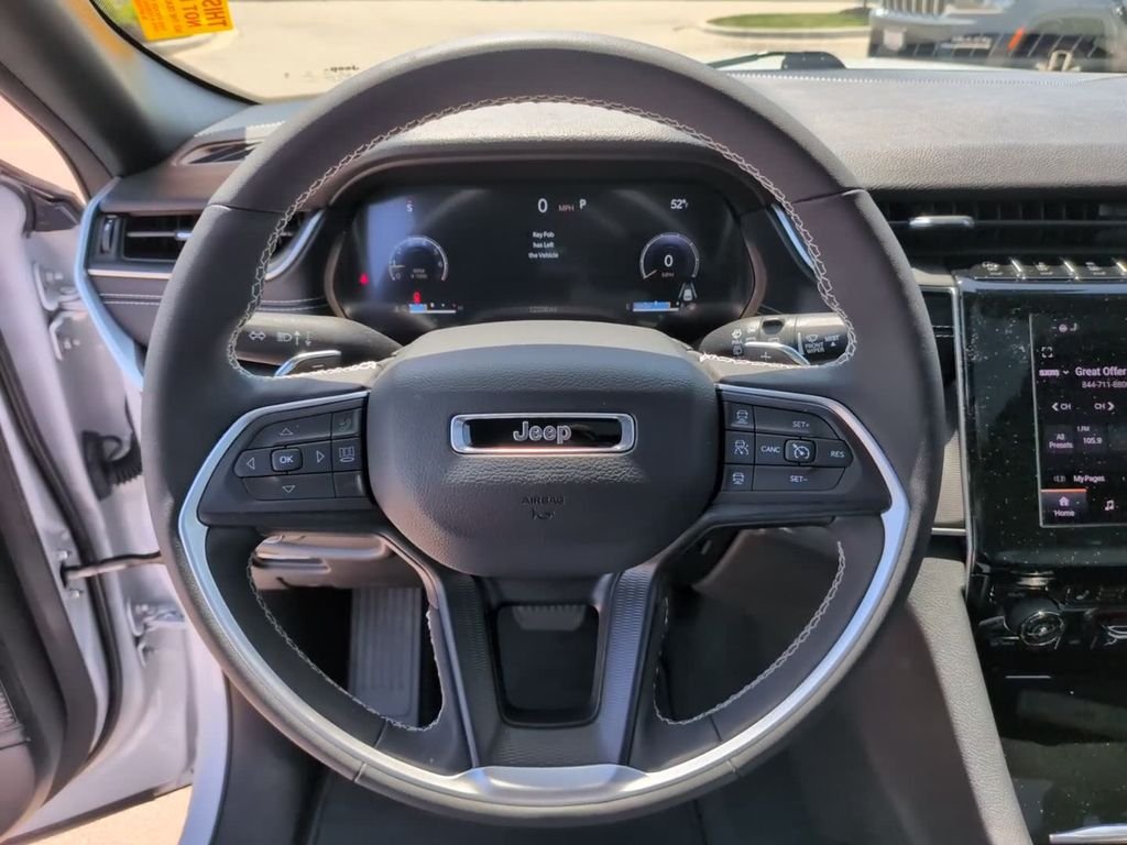 Used 2025 White Jeep Altitude X image 26