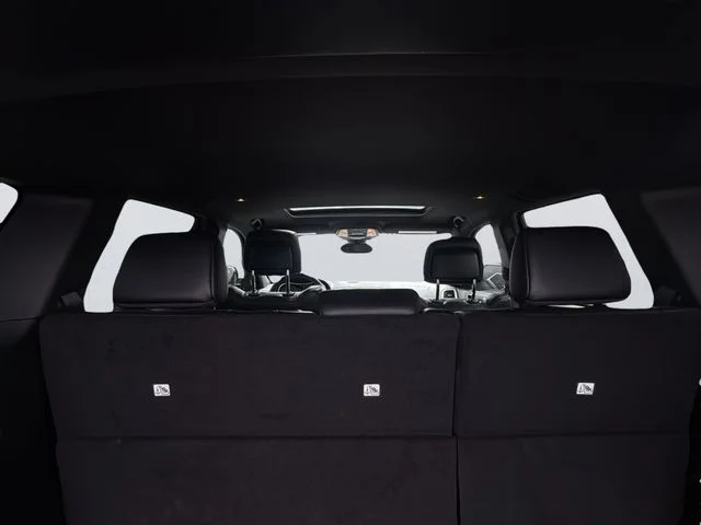 Used 2018 Silver Jeep Limited image 24