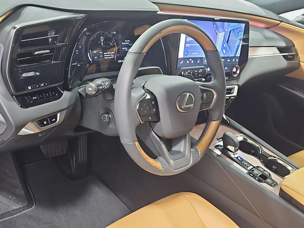New 2026 Iridium Lexus PREMIUM PLUS image 15