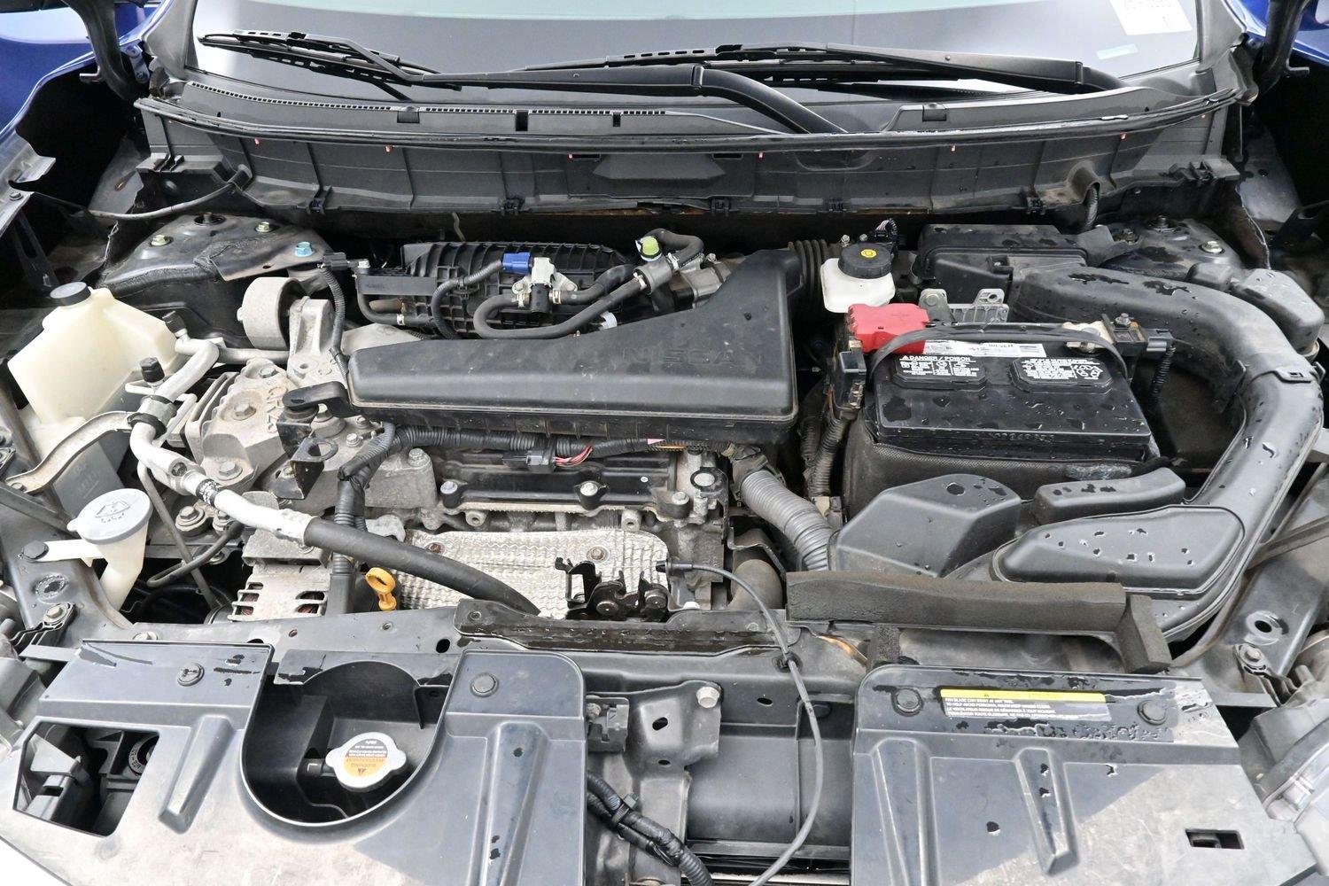 Used 2018 Caspian Blue Nissan SV image 37