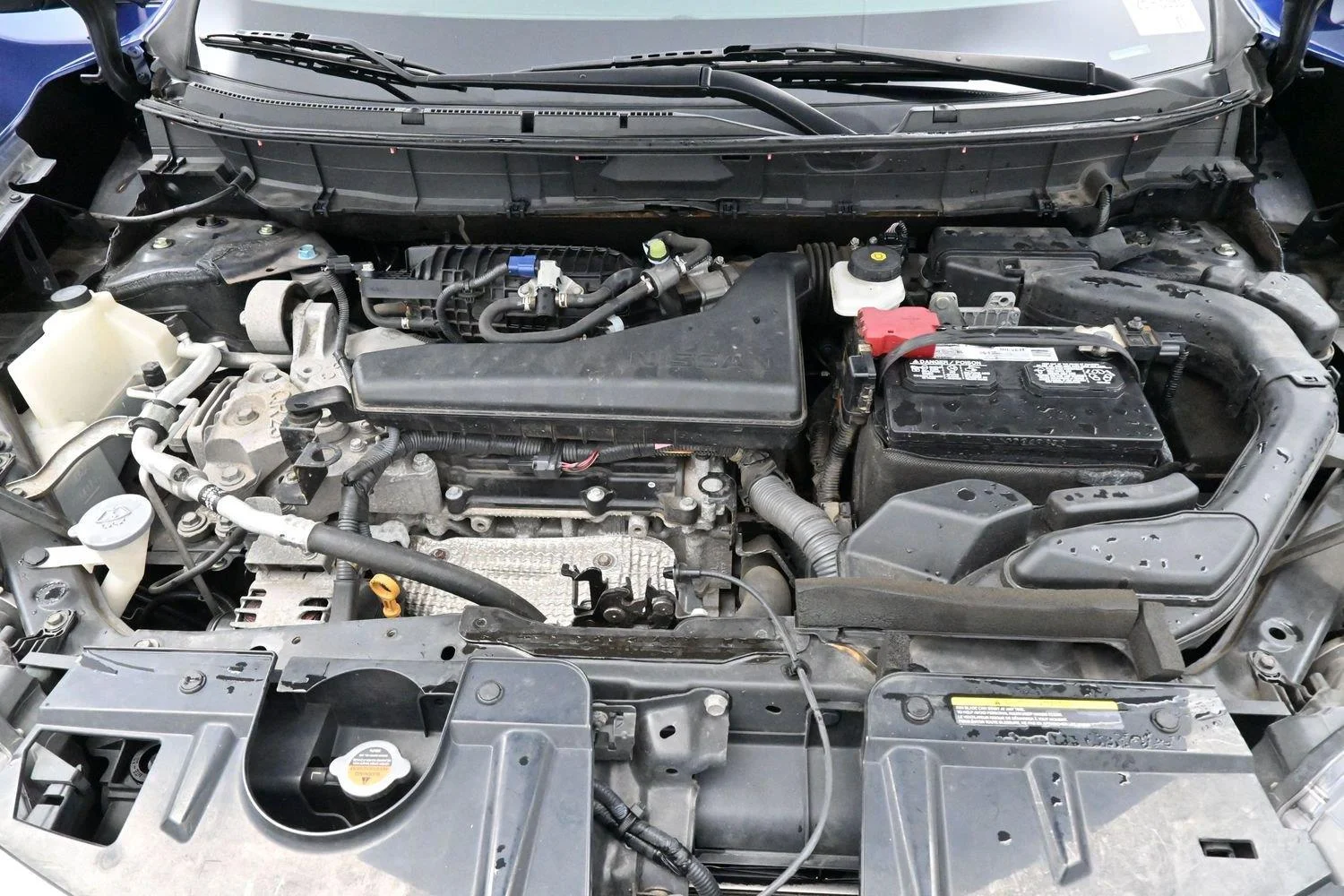 Used 2018 Caspian Blue Nissan SV image 37