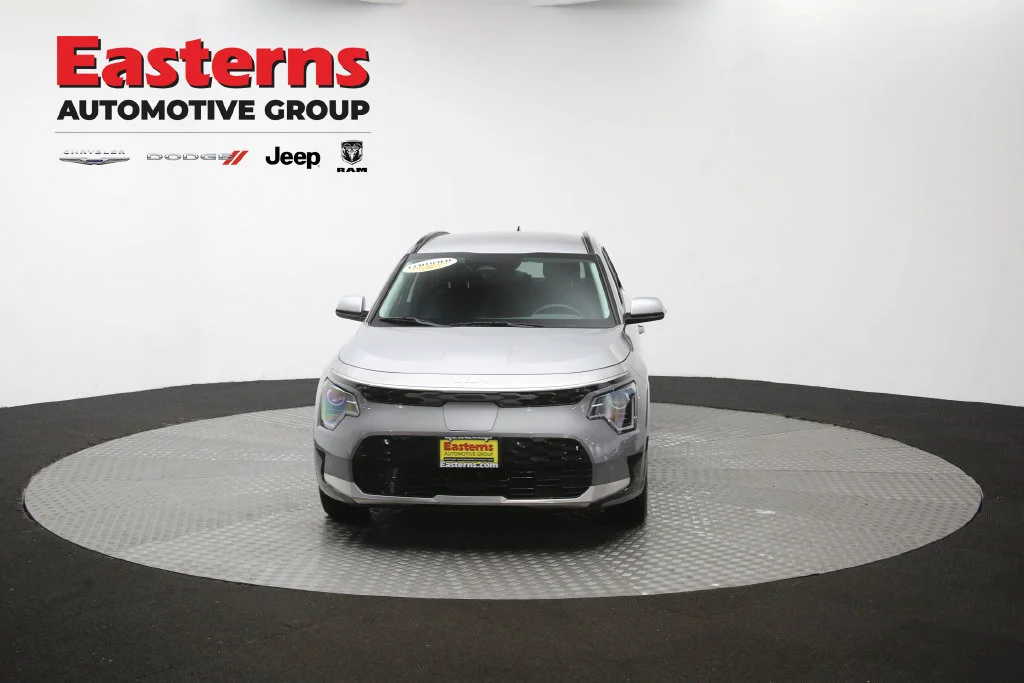 Used 2023 Gray Kia Wind image 54