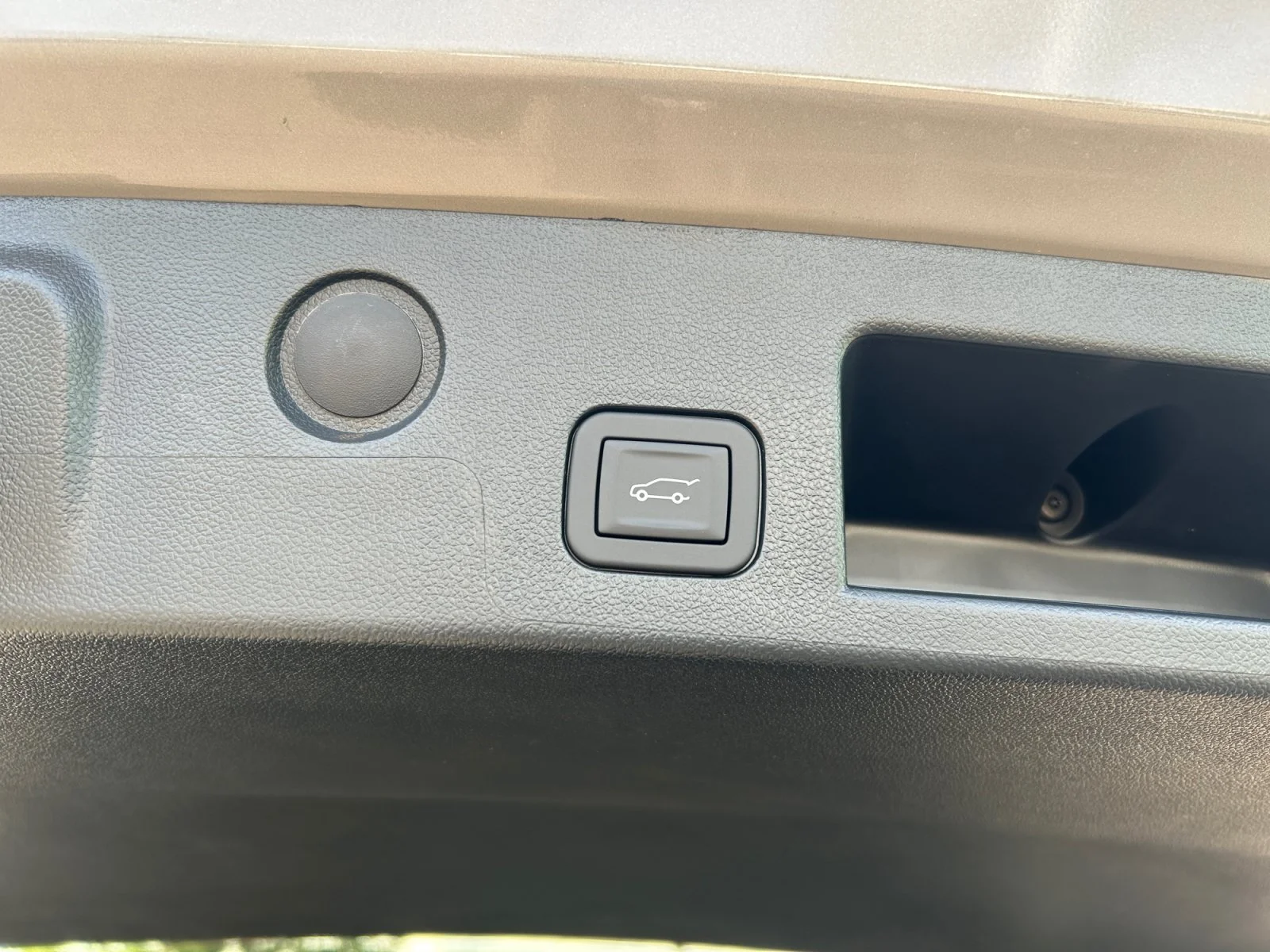 New 2027 Riverstone Metallic GMC AWD AT4 image 11