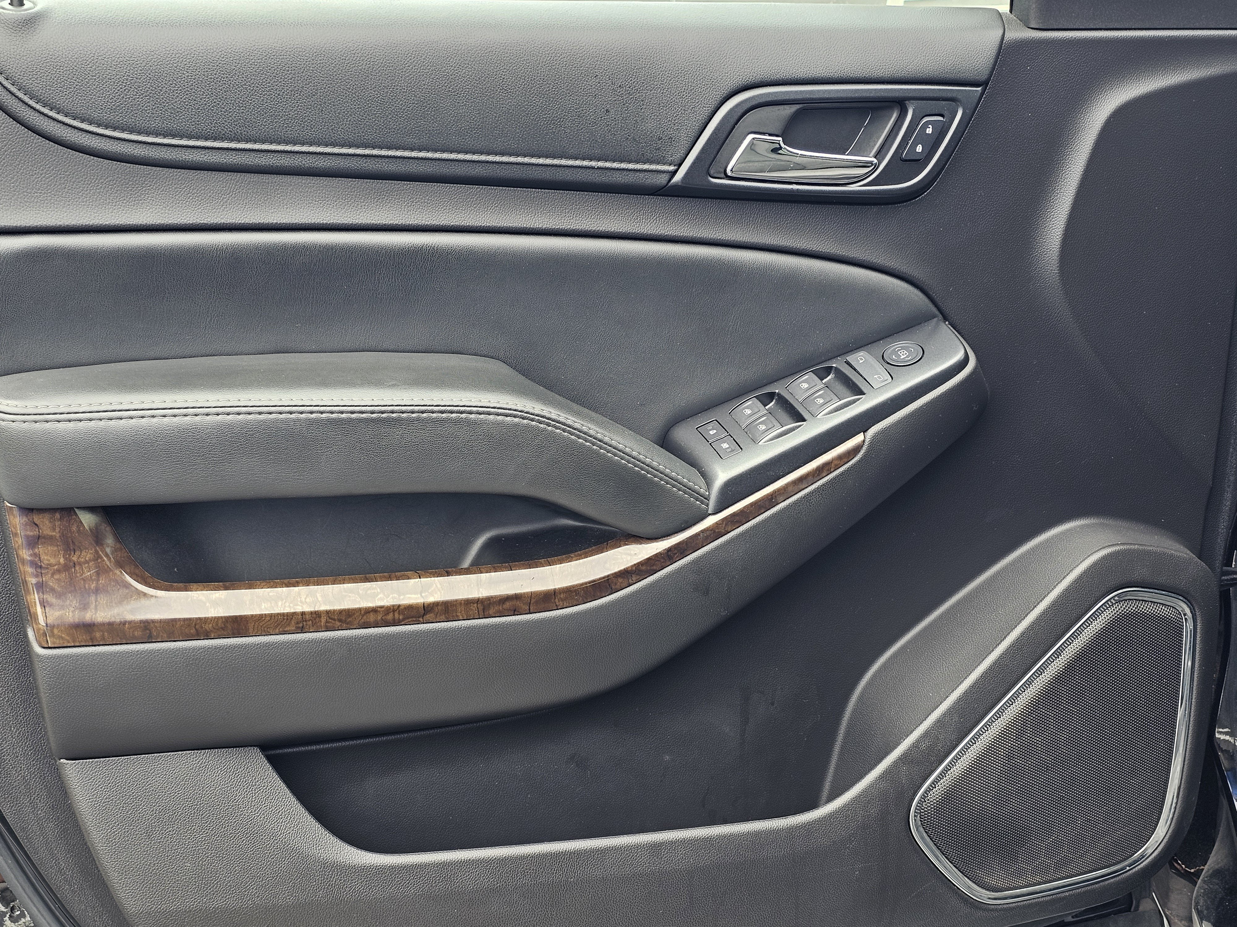 Used 2017 BLACK Chevrolet LS image 16