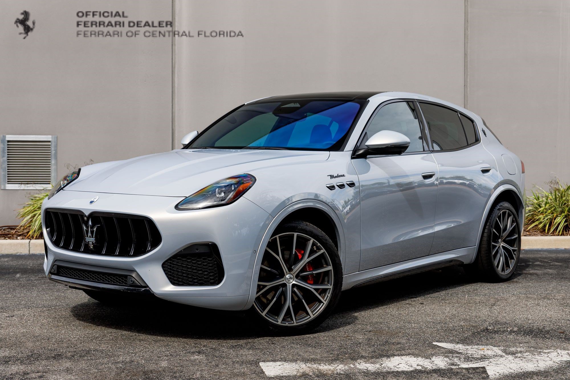 Used 2023 Bianco Astro Metallic Maserati Modena image 1