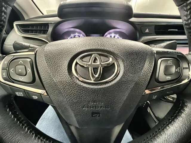 Used 2017 Black Toyota XLE image 11