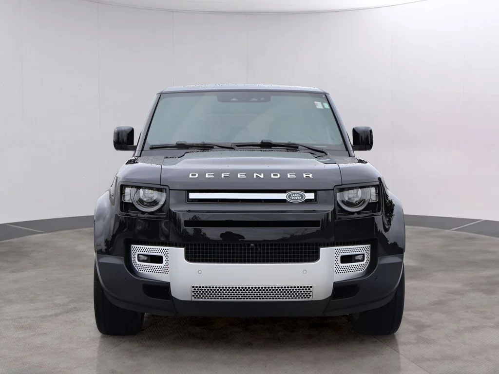 Used 2024 Land Rover Defender SE with VIN SALEPEFEXR2251703 for sale in Kansas City