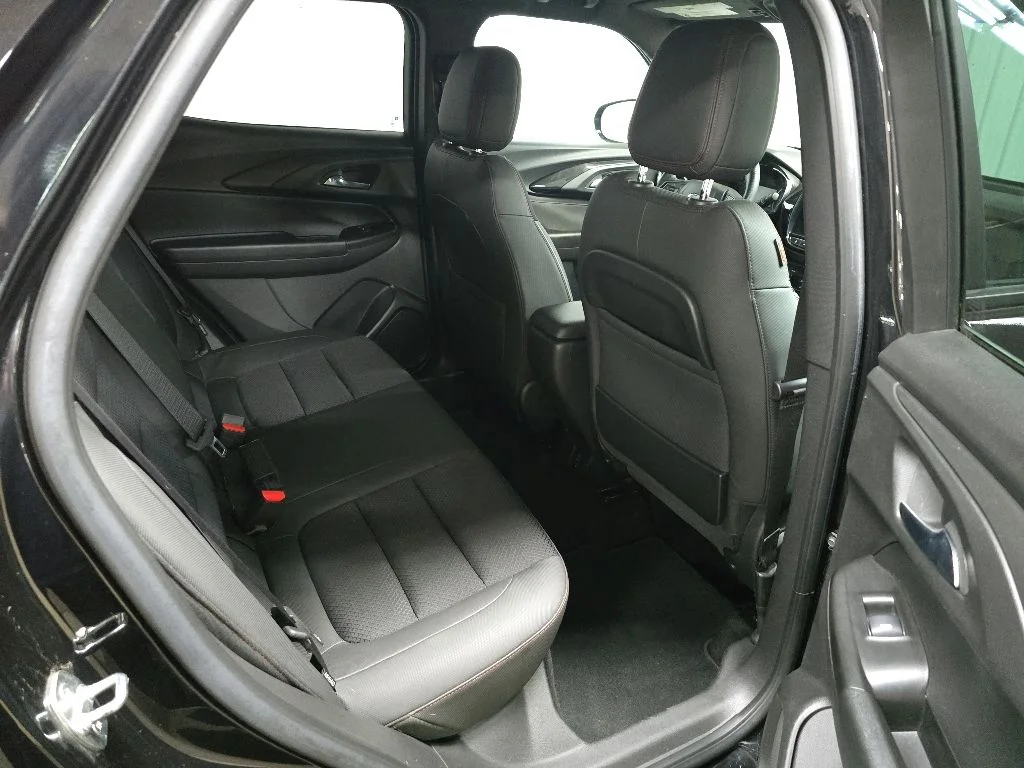 Used 2022 Black Chevrolet RS image 17