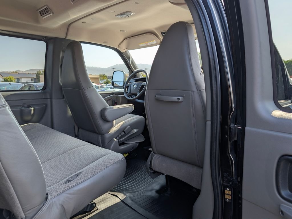 Used 2025 Black Chevrolet LS image 12