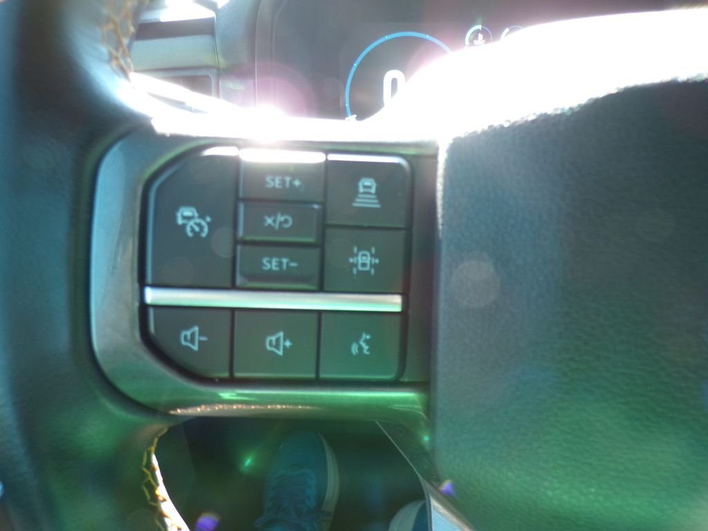 Used 2023 Gray Metallic Ford Tremor image 17
