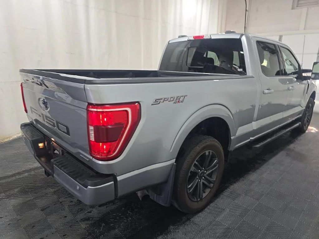 Used 2023 Silver Ford XLT image 4