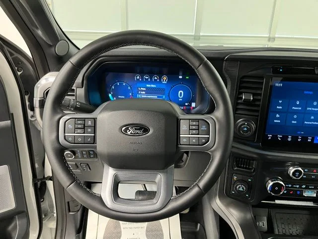 Used 2025 White Ford Lariat image 27