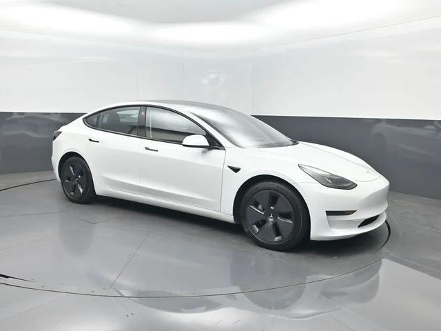 Used 2023 White Tesla Base image 29