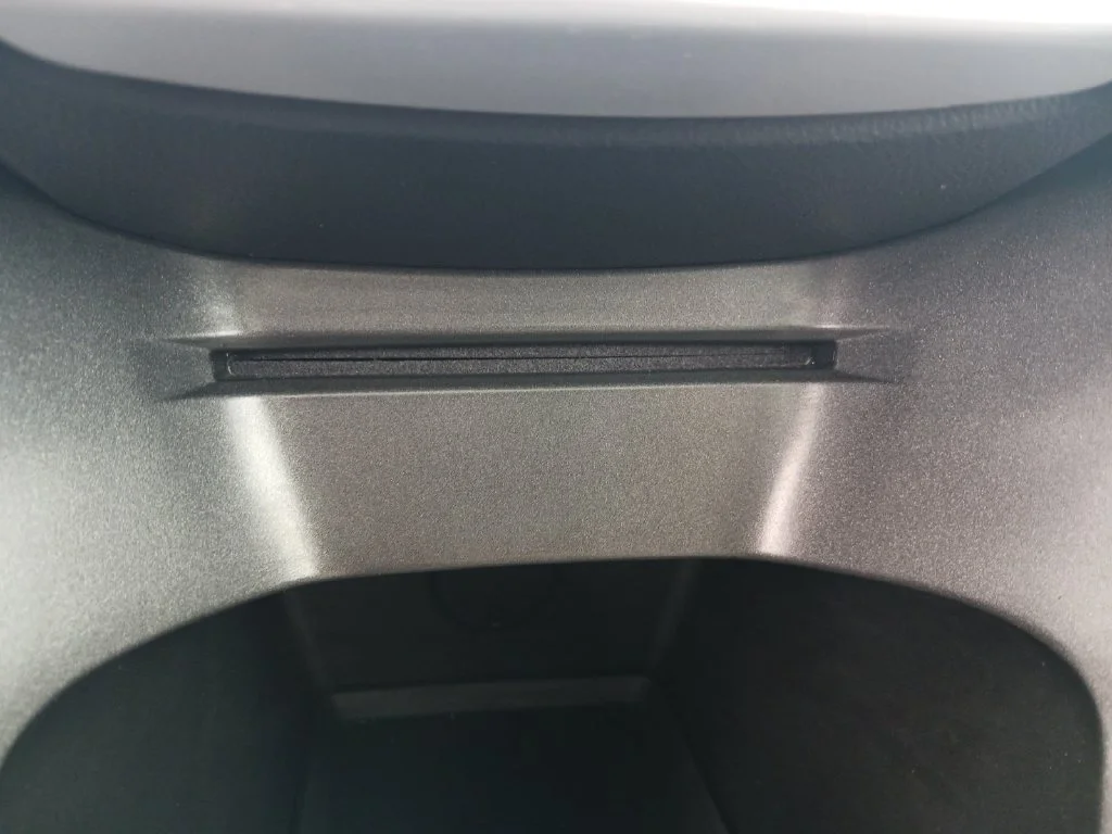 Used 2015 SILVER TOPAZ METALLIC Chevrolet LT image 25