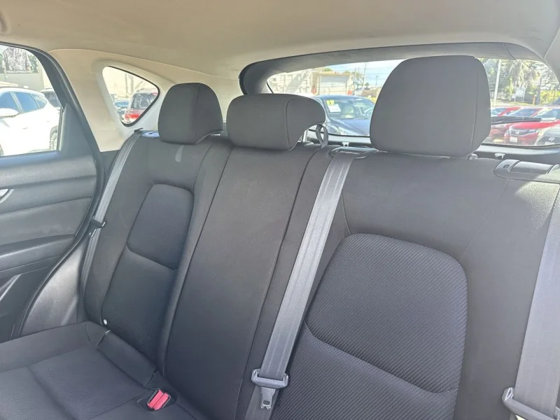 Used 2022  Mazda 2.5 S image 17
