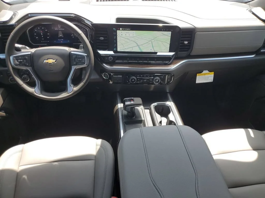 New 2026 Summit White Chevrolet LT image 26