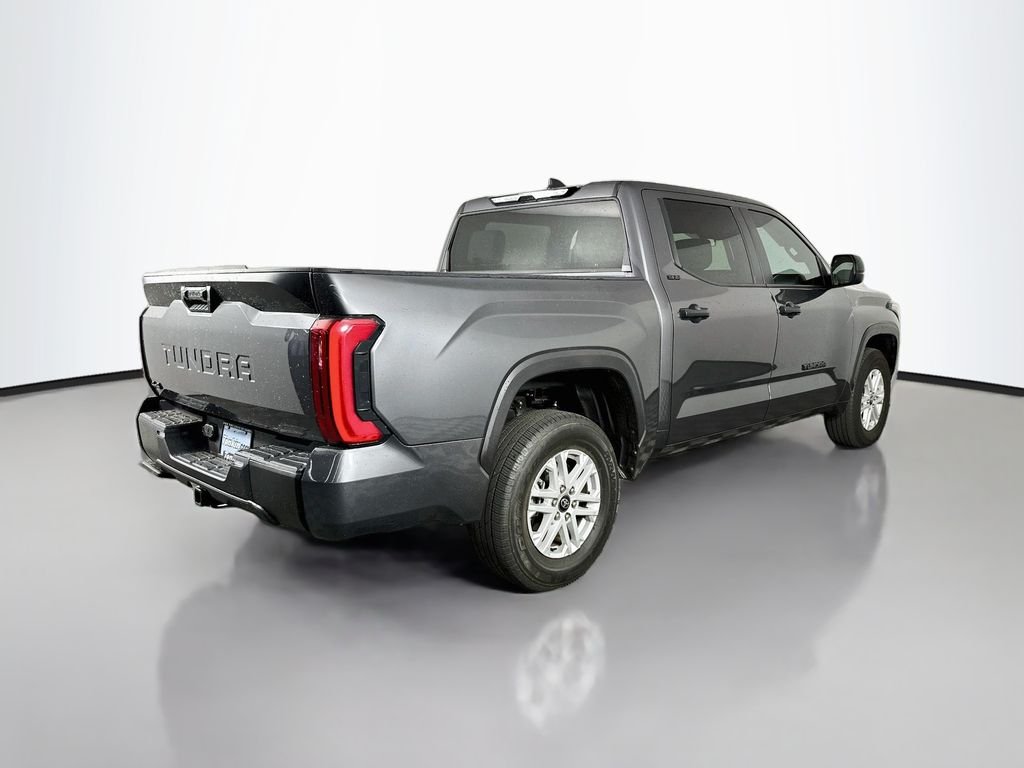 2025 Toyota Tundra SR5 - Photo 8