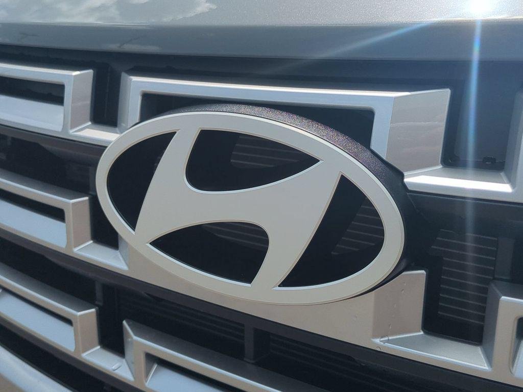 New 2026 Gray Hyundai SEL Activity FWD image 13