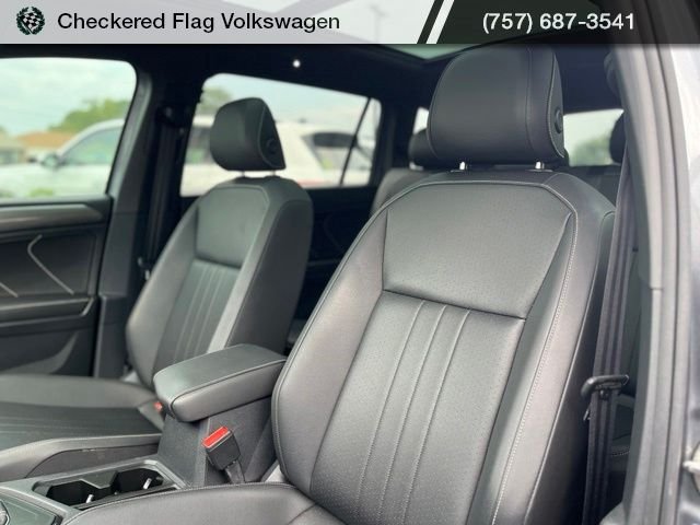 Used 2023 Platinum Gray Metallic Volkswagen 2.0T SE R-Line Black image 20