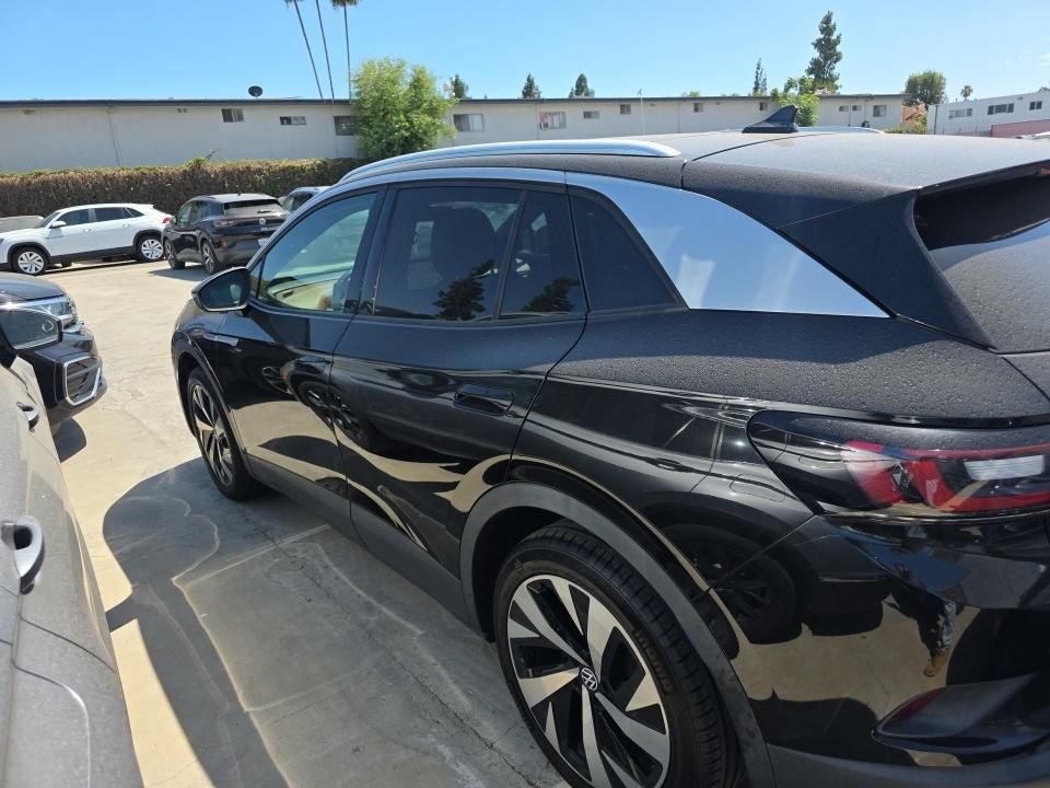 Used 2021 Black Volkswagen Pro S image 3
