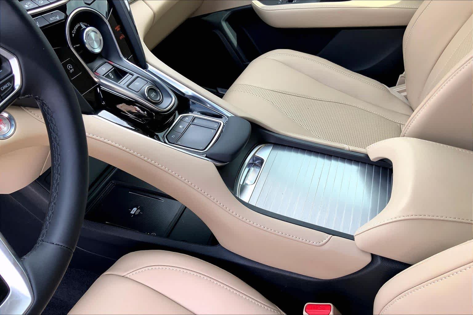 Used 2023 Majestic Black Pearl Acura w/Technology Package image 17