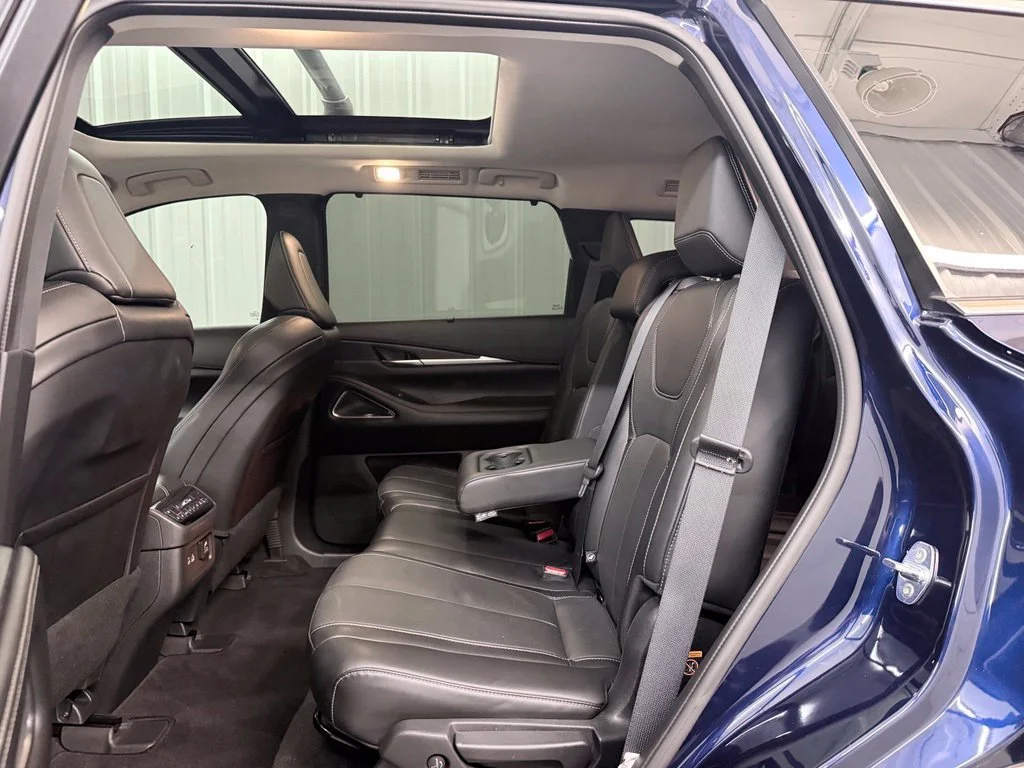 Used 2023 Blue INFINITI Sensory image 34