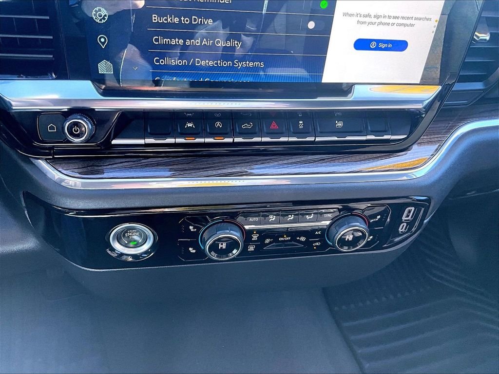 Used 2024 Blue Chevrolet LT image 27