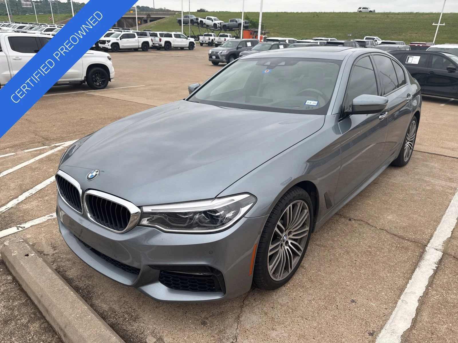 2017 BMW 5 Series 540i Sedan's photo