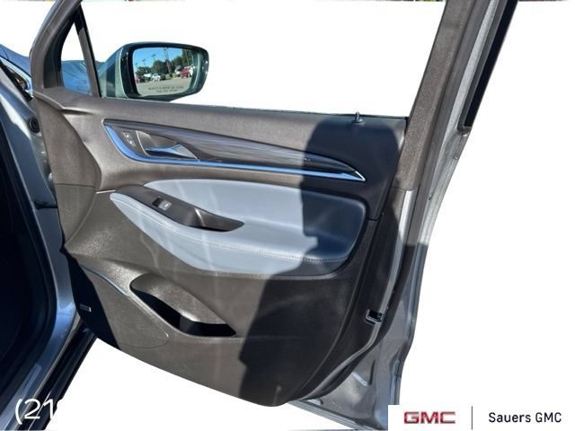 2023 Buick Enclave Essence - Photo 13