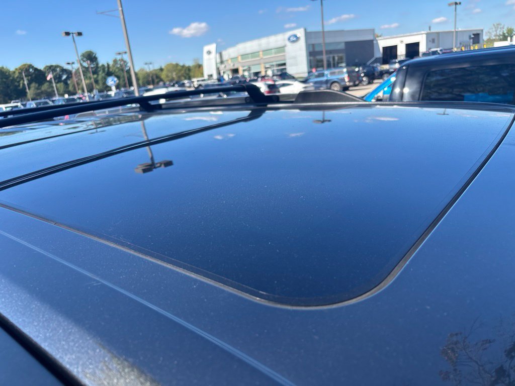 Used 2020 Magnetic Metallic Ford Limited image 9