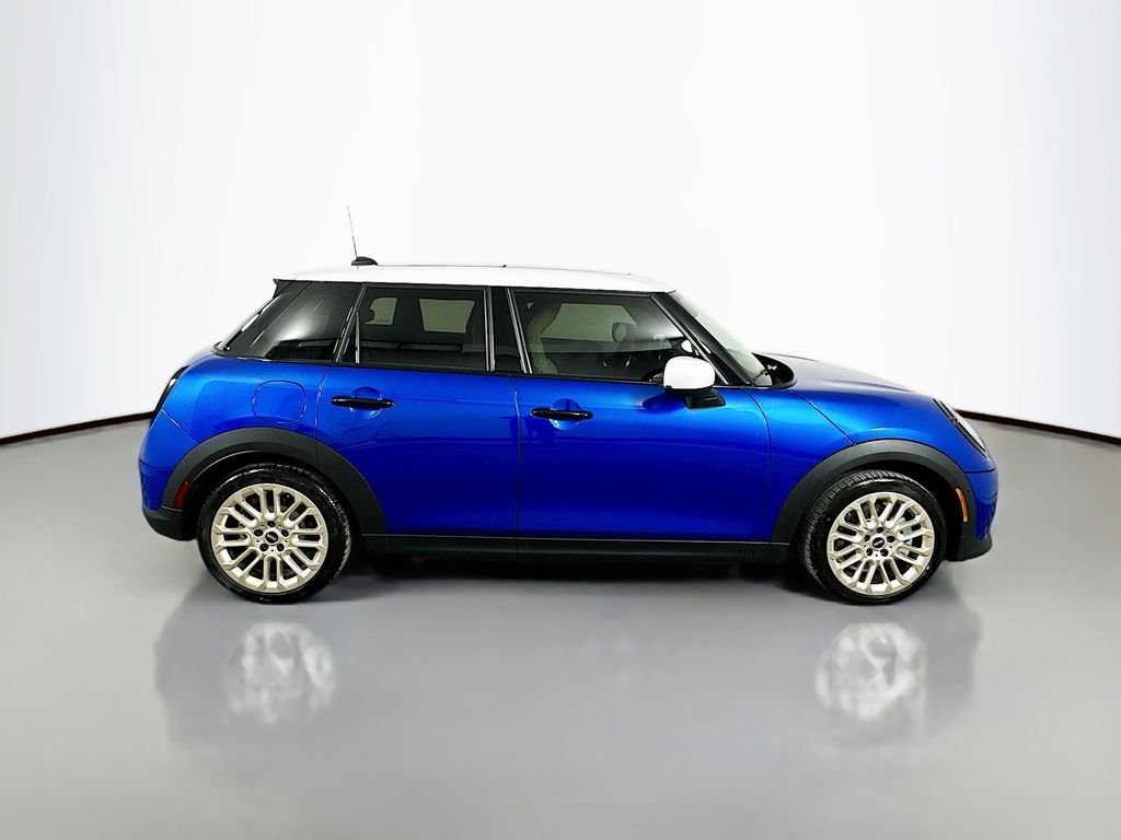 Certified Used 2025 Blue MINI Signature Plus image 4