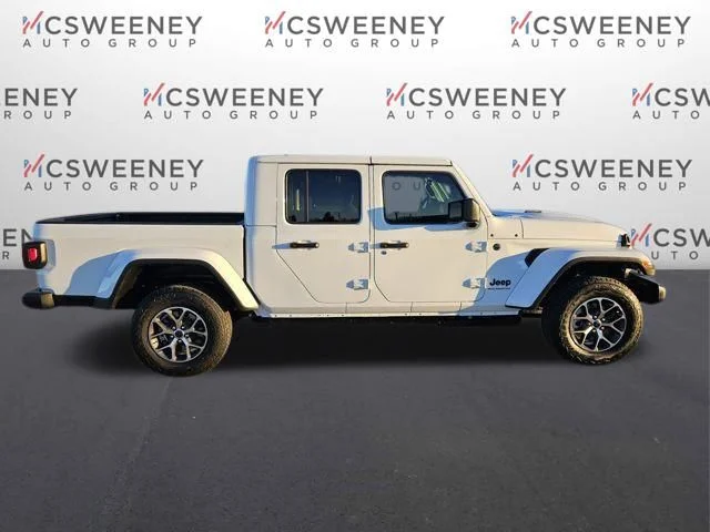 New 2026 Bright White Clear-Coat Exterior Paint Jeep Sport S image 6