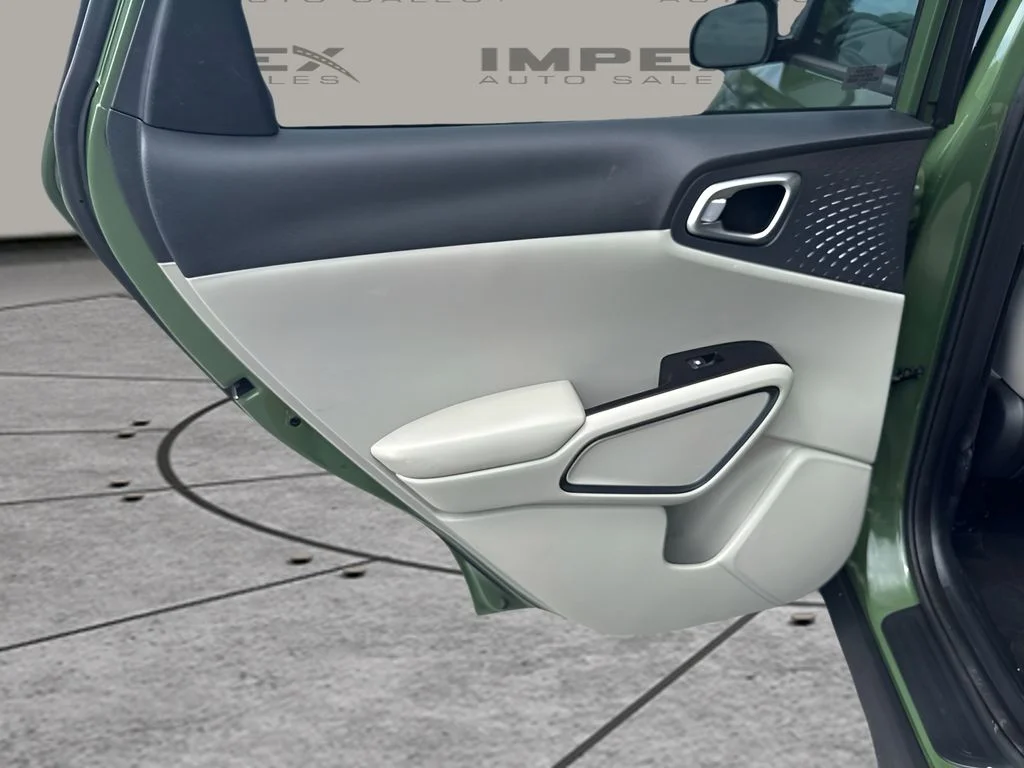 Used 2020 Green Kia EX image 27