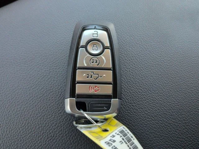 New 2026 Star White Metallic Tri-Coat Ford F-350® Lariat® image 28