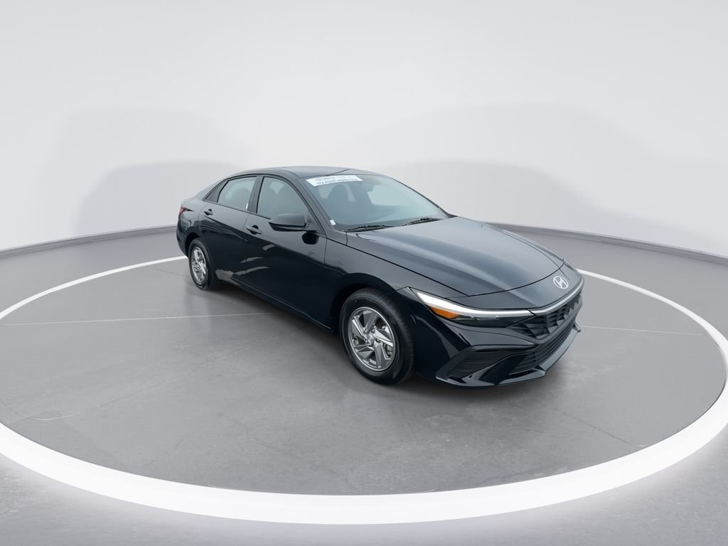 Used 2024 Hyundai Elantra SE with VIN KMHLL4DG1RU843628 for sale in Monticello, KY