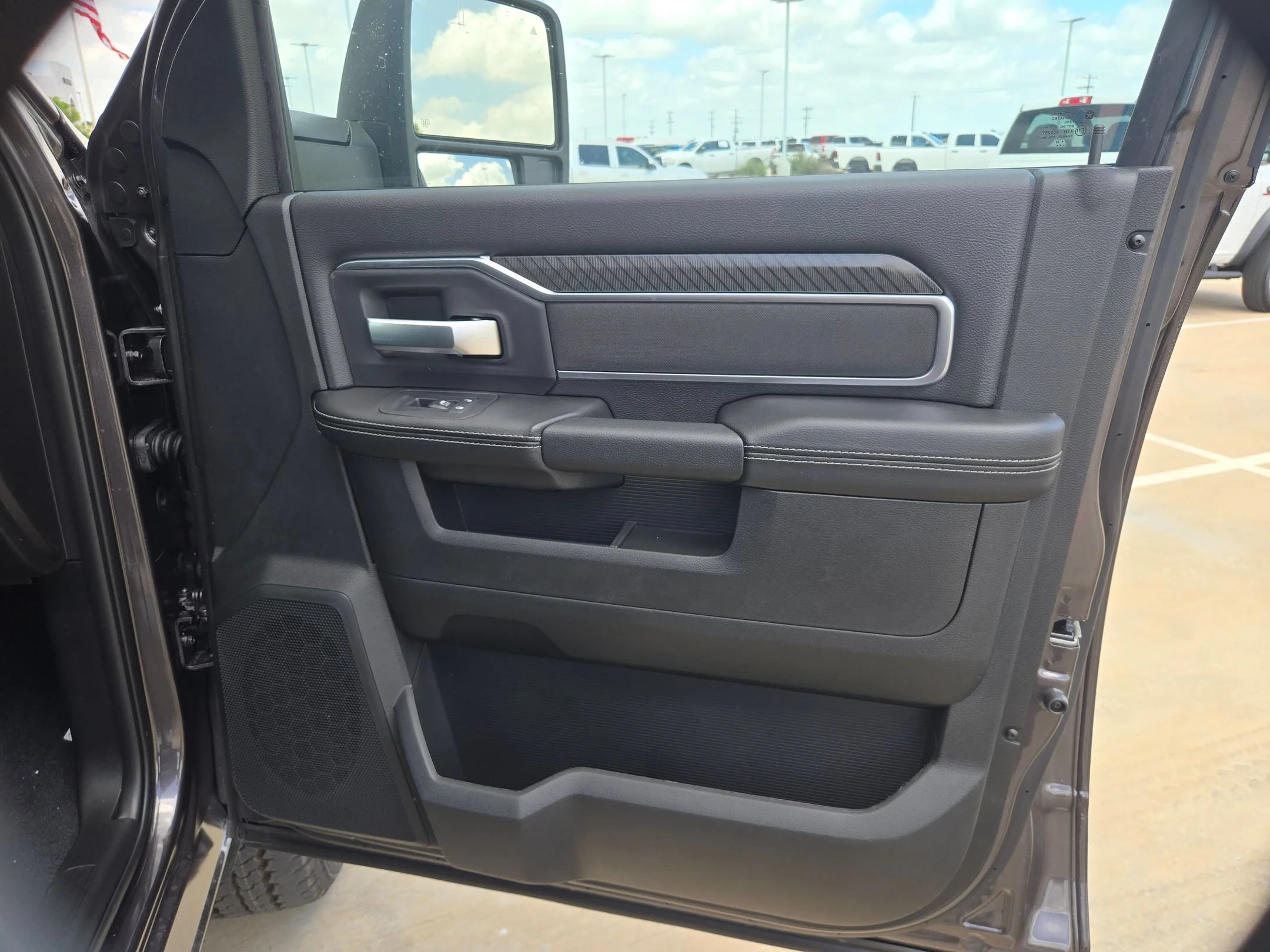 New 2026 Granite Crystal Metallic Clearcoat RAM Big Horn image 23