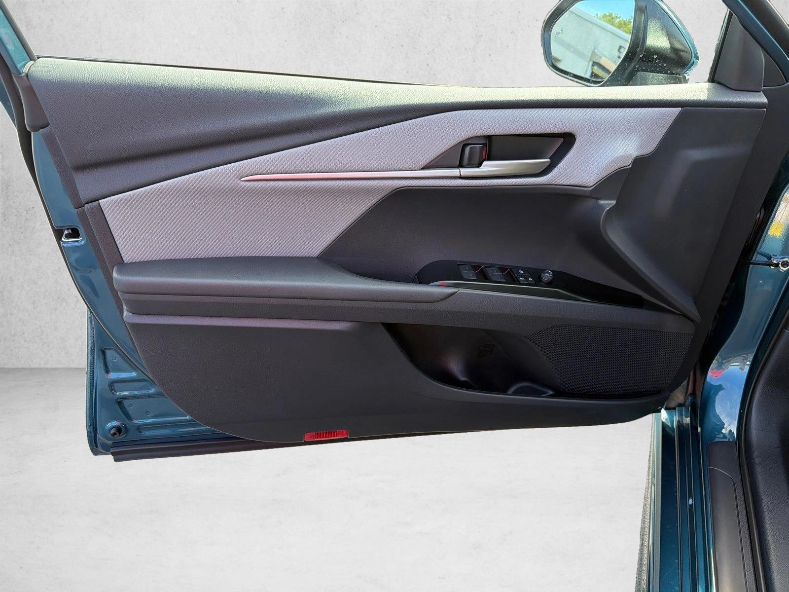 New 2026 Ocean Gem Toyota SE image 10