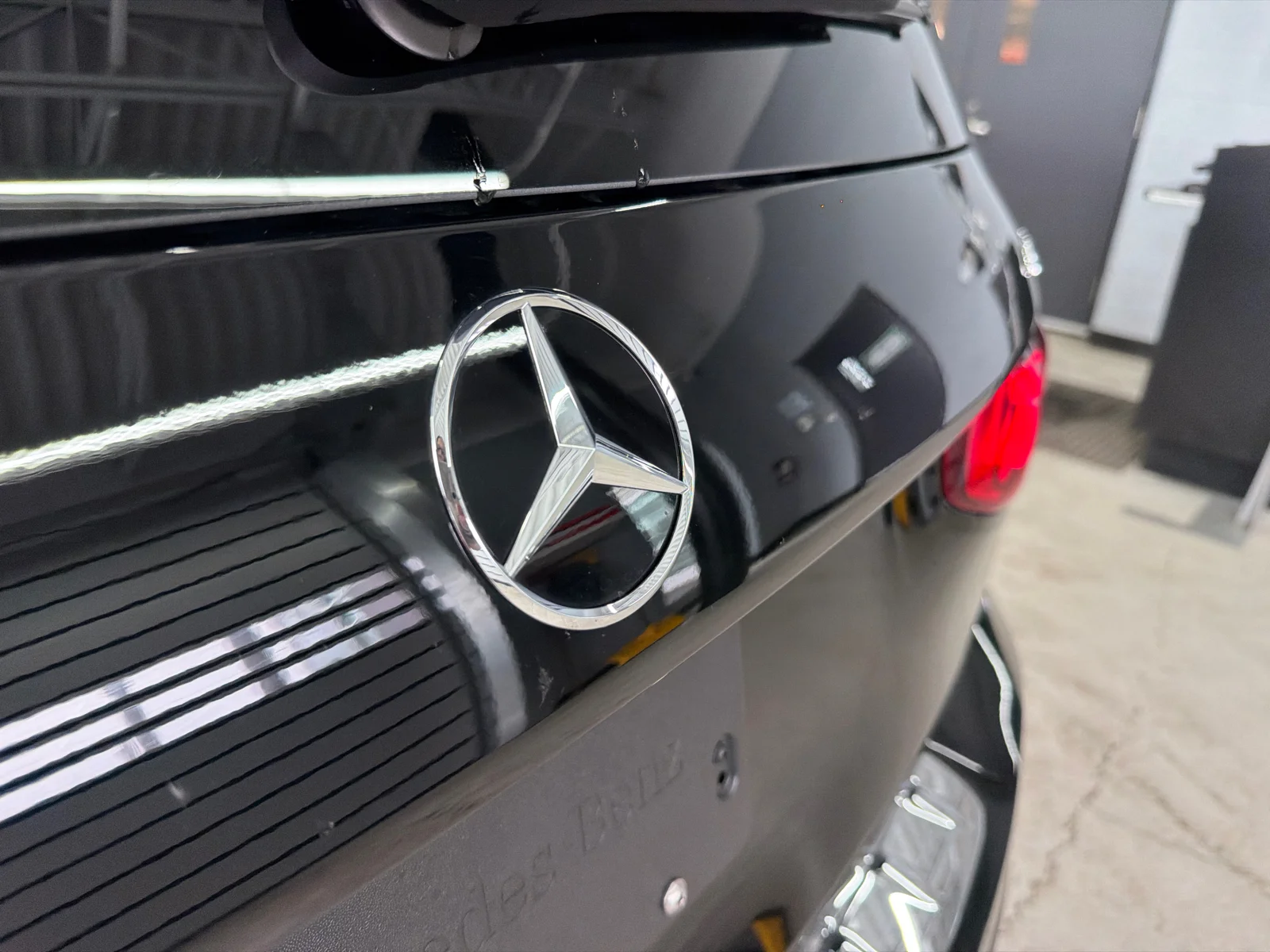 Used 2026 Black Mercedes-Benz GLB 250 4MATIC SUV image 30
