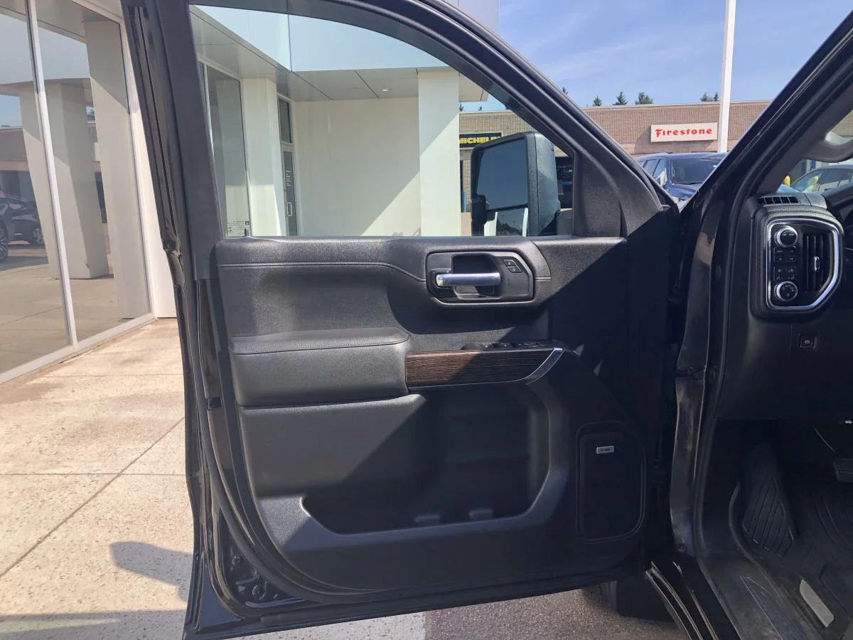 Used 2020 Brown GMC 4WD Crew Cab 147" Elevation image 11