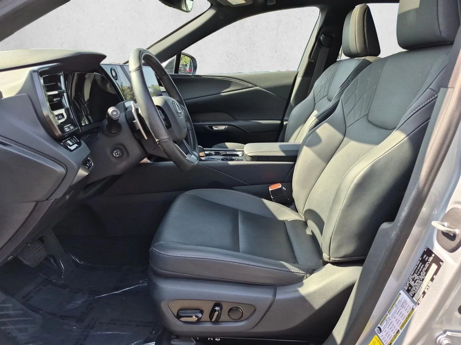 Used 2024 Iridium Lexus RX 350 Premium image 19
