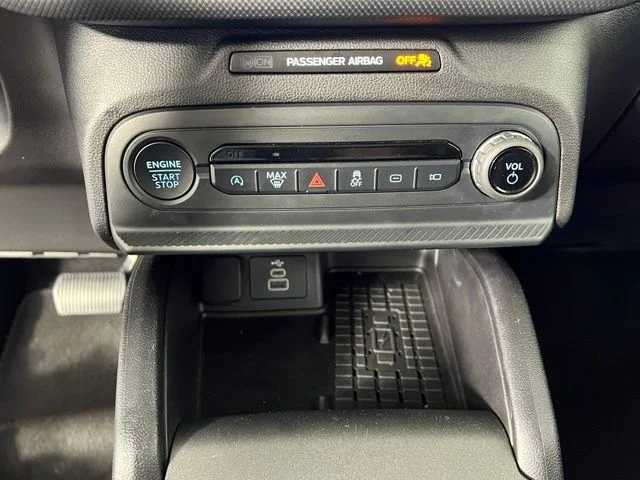 Used 2025 White Ford Big Bend image 22